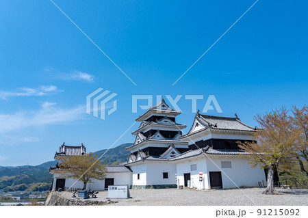 愛媛県大洲市　春の大洲城天守と台所櫓 91215092