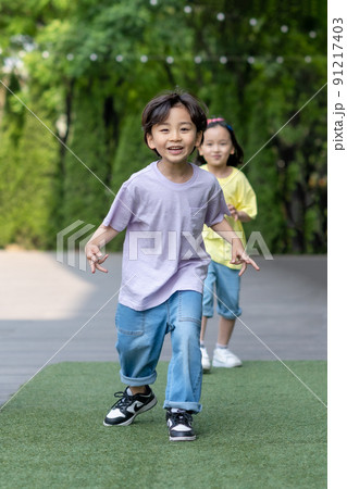 子供 ライフスタイル ゲーム 91217403