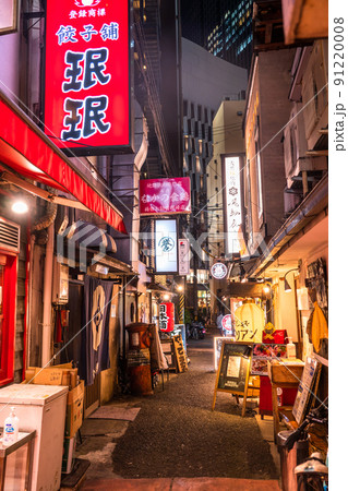《大阪府》曽根崎お初天神通り商店街・飲み屋街 91220008