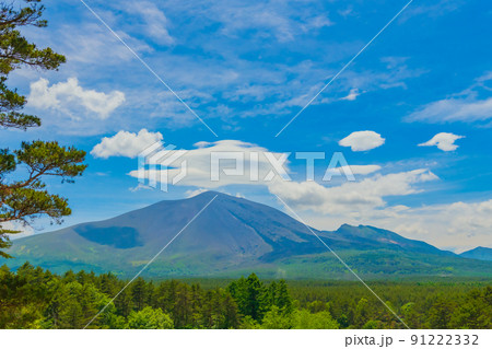 浅間山麓 広角撮影 高画質アウトドアイメージ素材 91222332