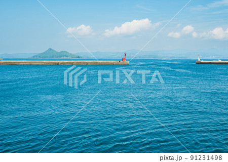 青い海青い空 長島海峡を望む牛深港 青い海青い空 長島海峡を望む牛深港 91231498