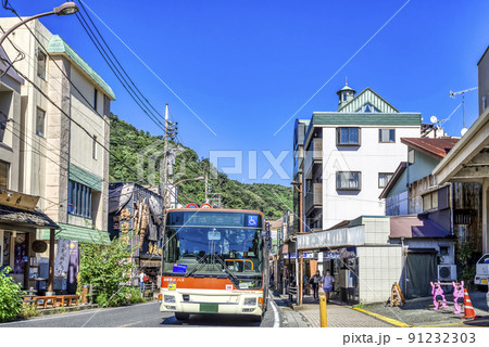 神奈川県箱根湯本 小田急線箱根湯本駅前商店街 神奈川県箱根湯本 小田急線箱根湯本駅前商店街 91232303