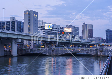 大阪 中之島 大江橋 日没・薄暮空 大阪 中之島 大江橋 日没・薄暮空 91234478