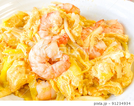中国上海料理・蝦仁韮黄炒鶏蛋（エビと黄韮の卵炒め） 91234934
