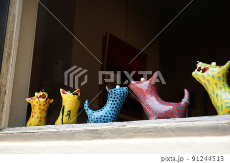 常滑焼の犬の置物の写真素材 [91244513] - PIXTA