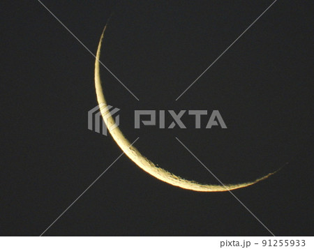 未明の三日月　Crescent 91255933
