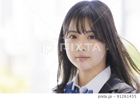 制服の女子学生 高校生 中学生 91261455