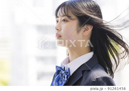 制服の女子学生 高校生 中学生 91261456
