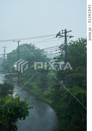 ゲリラ豪雨 91262845