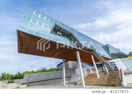 高知県高知市　晴天の高知県立坂本龍馬記念館 91277672