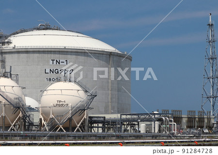 石狩LNG基地のLNGタンク 91284728