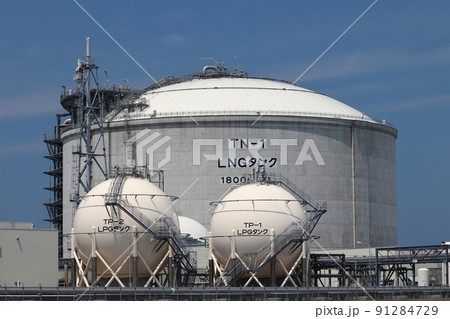 石狩LNG基地のLNGタンク 91284729