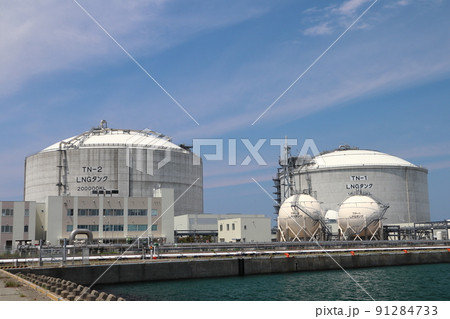 石狩LNG基地のLNGタンク 91284733