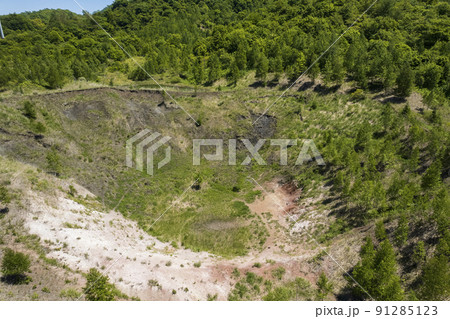 洞爺 西山山麓火口を空撮 91285123