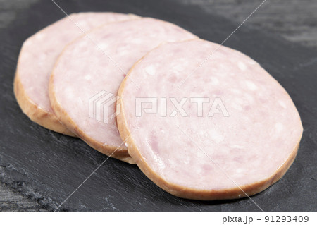 あらびきソーセージ 91293409