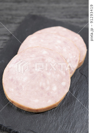 あらびきソーセージ 91293419