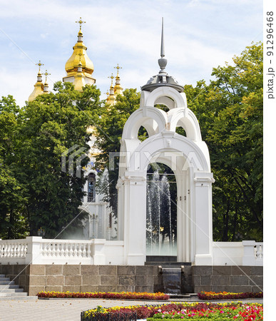 Mirror fountain park church Kharkov Mirror fountain park church Kharkov 91296468