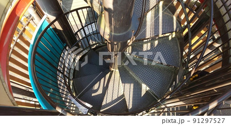 らせん階段 91297527