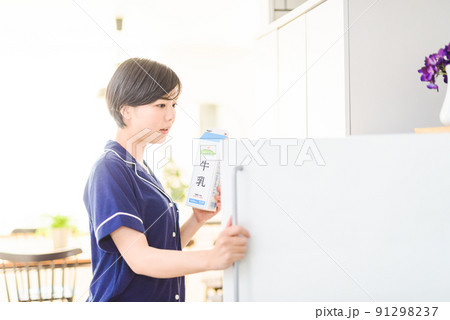 女性の暮らし ラフスタイル編 女性の暮らし ラフスタイル編 91298237