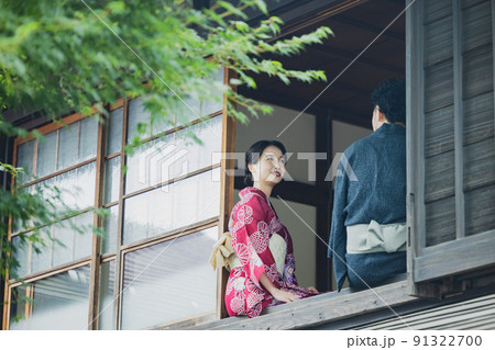 古民家　浴衣　カップル　 91322700