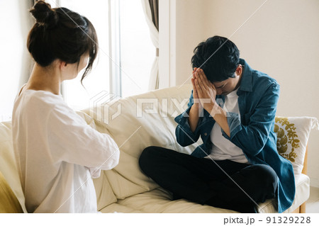 夫婦で口論になるカップル・離婚・夫婦喧嘩 夫婦で口論になるカップル・離婚・夫婦喧嘩 91329228