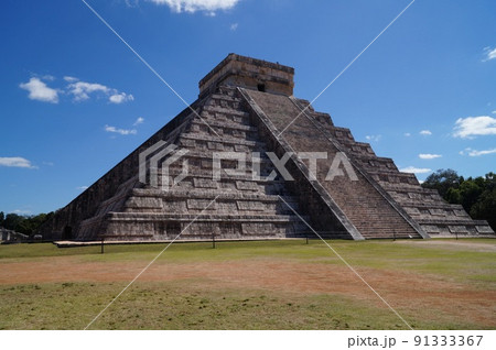 メキシコ チチェンイッツァ遺跡のエルカスティージョ 91333367