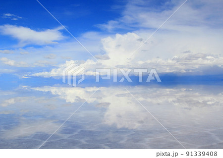 ウユニ塩湖 91339408