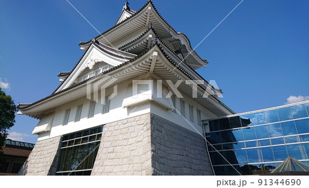 南丹市国際交流会館 青空に映える美しくカッコイイ模擬天守・京都府南丹市園部町 南丹市国際交流会館 青空に映える美しくカッコイイ模擬天守・京都府南丹市園部町 91344690