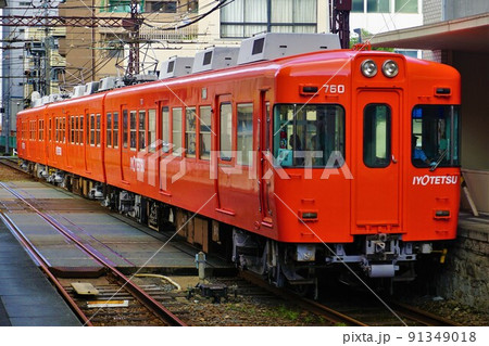 【伊予鉄道】高浜線大手町駅 700系 【伊予鉄道】高浜線大手町駅 700系 91349018