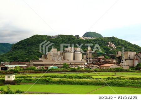 香春岳と工場 91353208