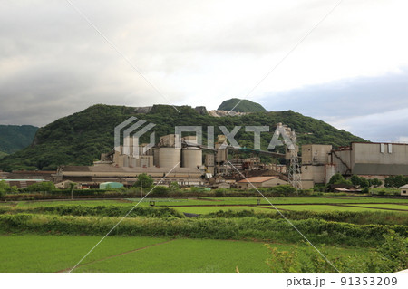 香春岳と工場 91353209