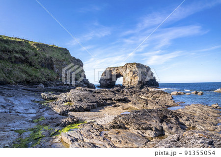 The Great Pollet Sea Arch, Fanad Peninsula, County Donegal, Ireland 91355054