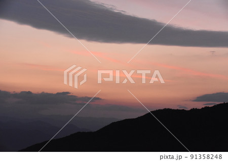 夕焼け 91358248