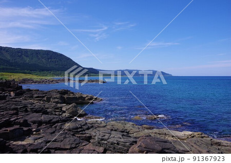 北海道枝幸町　ウスタイベ千畳岩 91367923