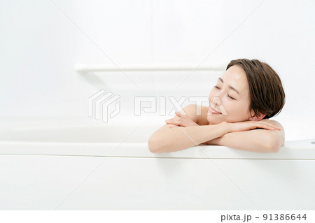 お風呂　バスタイム　入浴　ビューティー 91386644