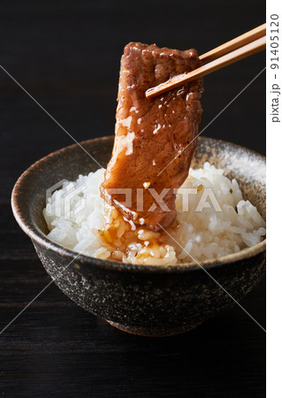 焼肉をごはんと食べる 91405120