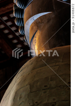 2022年5月10日 東大寺大仏殿の仏像 盧舎那仏像 91406872