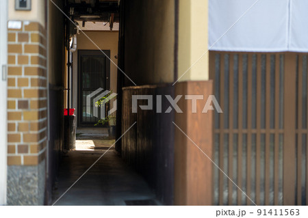 京都のうなぎの寝所 通路 京都のうなぎの寝所 通路 91411563