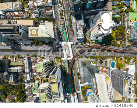 Aerial view of Skywalk Chong Nonsi Bridge in Sathorn, business district, Bangkok, Thailand Aerial view of Skywalk Chong Nonsi Bridge in Sathorn, business district, Bangkok, Thailand 91418940