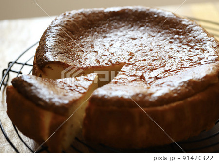米粉のベイクドチーズケーキ グルテンフリーの手作りケーキ 米粉のベイクドチーズケーキ グルテンフリーの手作りケーキ 91420322