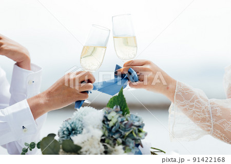 シャンパンで乾杯 91422168