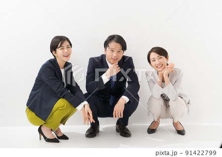 ビジネスパーソン　3人 91422799