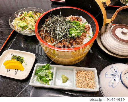 下呂温泉名物「飛騨牛まぶし丼」_日本三名泉観光のB級グルメ 下呂温泉名物「飛騨牛まぶし丼」_日本三名泉観光のB級グルメ 91424959