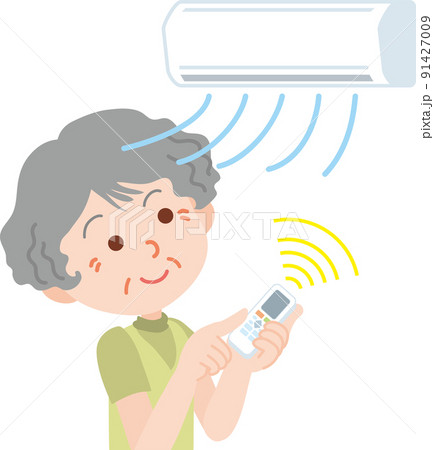 リモコンでエアコンをつける高齢女性 91427009