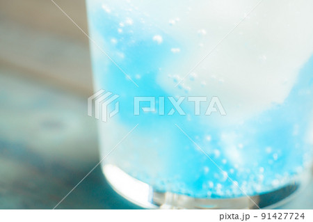 涼しげな琥珀糖ソーダ 91427724