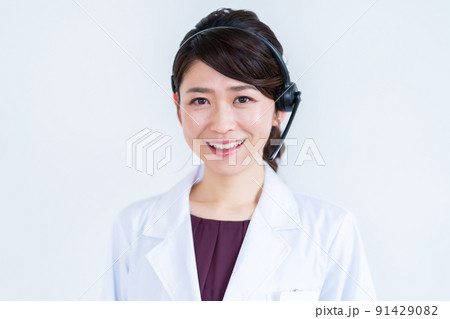 白衣の女性 白衣の女性 91429082