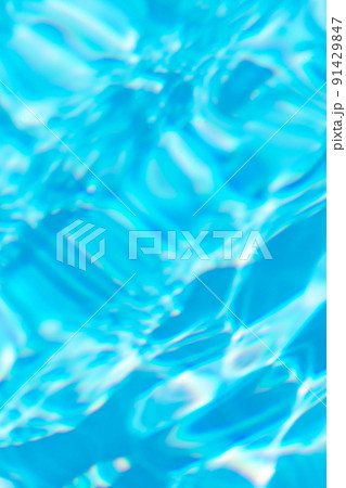 夏色のイメージ 　リゾート　背景素材　水面　テクスチャ  91429847