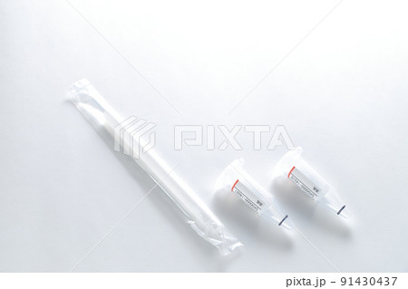 唾液検査キット 検査イメージ、唾液容器 唾液検査キット 検査イメージ、唾液容器 91430437