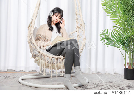 Asian girl living at home Asian girl living at home 91436114