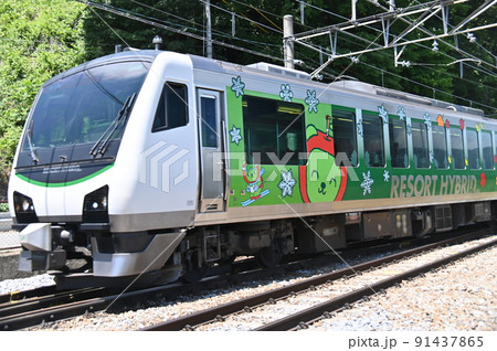姨捨駅を発車したリゾートビューふるさと 姨捨駅を発車したリゾートビューふるさと 91437865